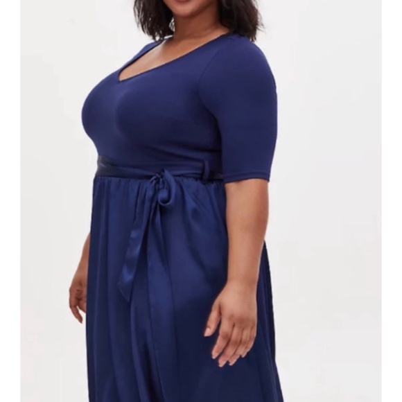 🆕 Knit to Woven Midi Dress 1 1X 14 16 NWT Torrid New! Blue - Picture 2 of 6